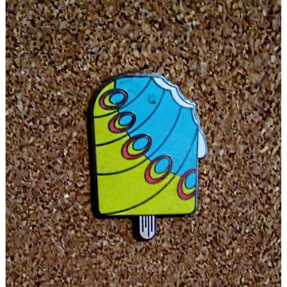 Disney Pixar Bug's Life Heimlich Popsicle Mystery Enamel Pin - Ice Cream - 2018 - Picture 1 of 2